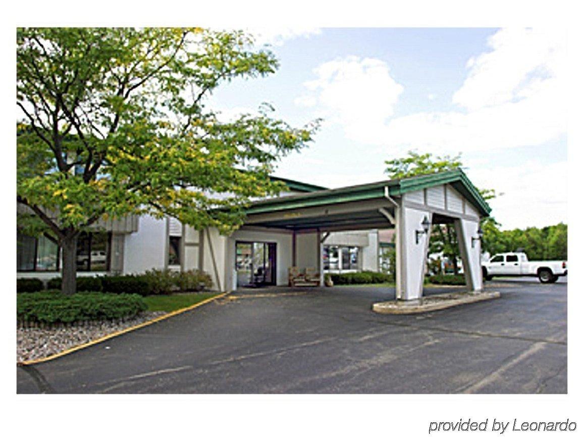 Shawano Four Seasons Resort Exterior foto