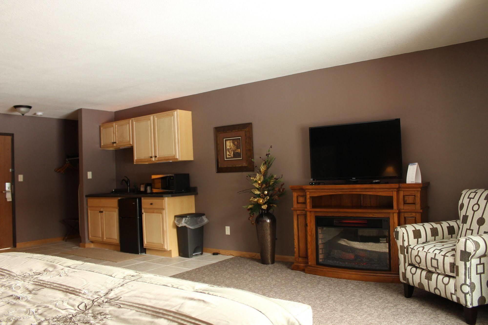Shawano Four Seasons Resort Exterior foto