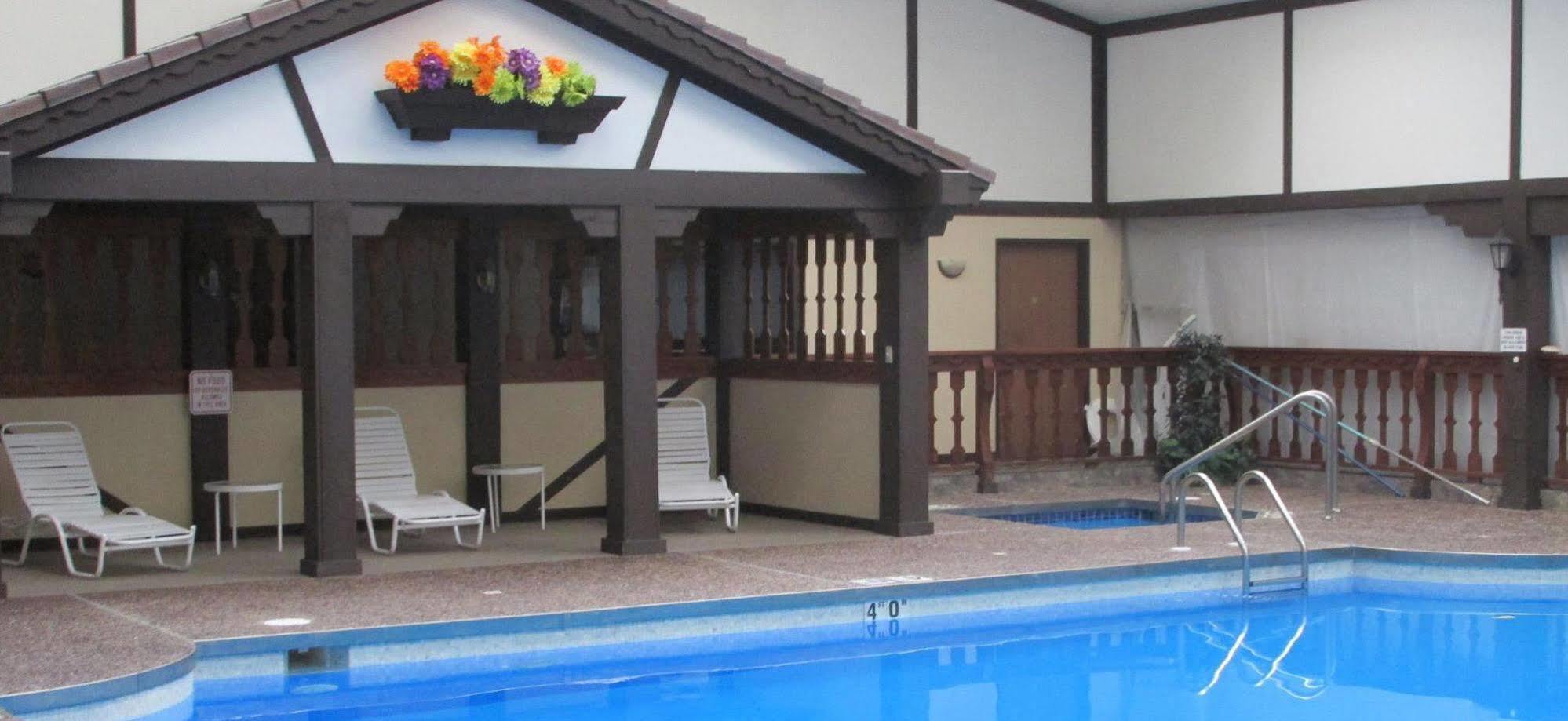 Shawano Four Seasons Resort Exterior foto